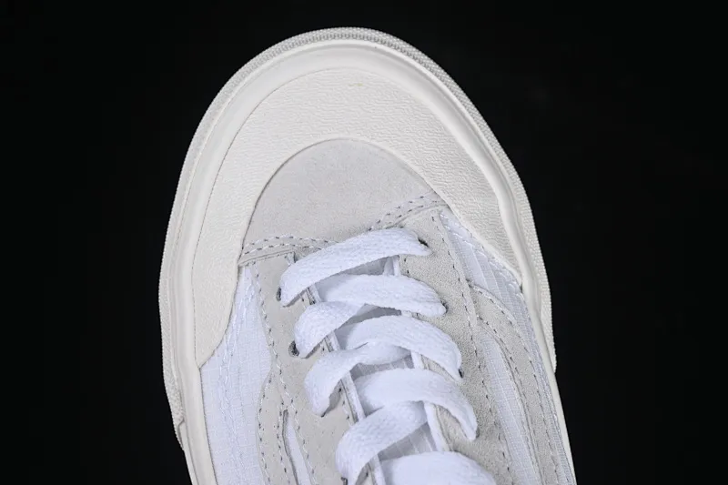 All categories Vans Vans series Vans Low Vans low-top Vans Style 36 Decon SF half-moon toe killer whale vulcanized sneakers VN000SHM07F